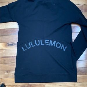 Lululemon hooded sweatshirt with slit sides, nwot